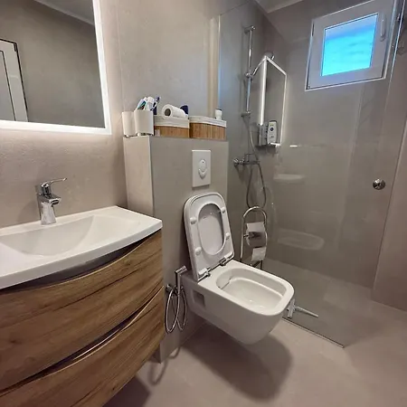 Apartment Luna Sabunike *