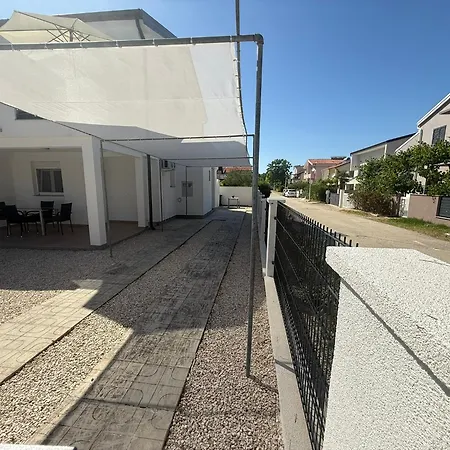 Luna Sabunike Apartment Privlaka (Zadar)