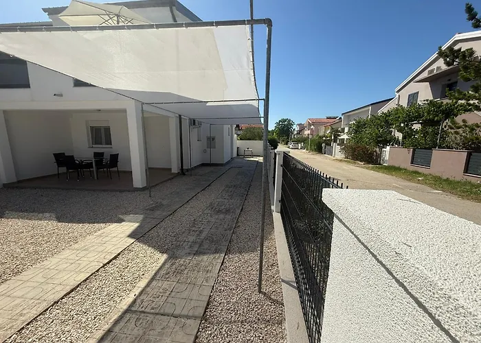 Luna Sabunike Apartman Privlaka (Zadar)